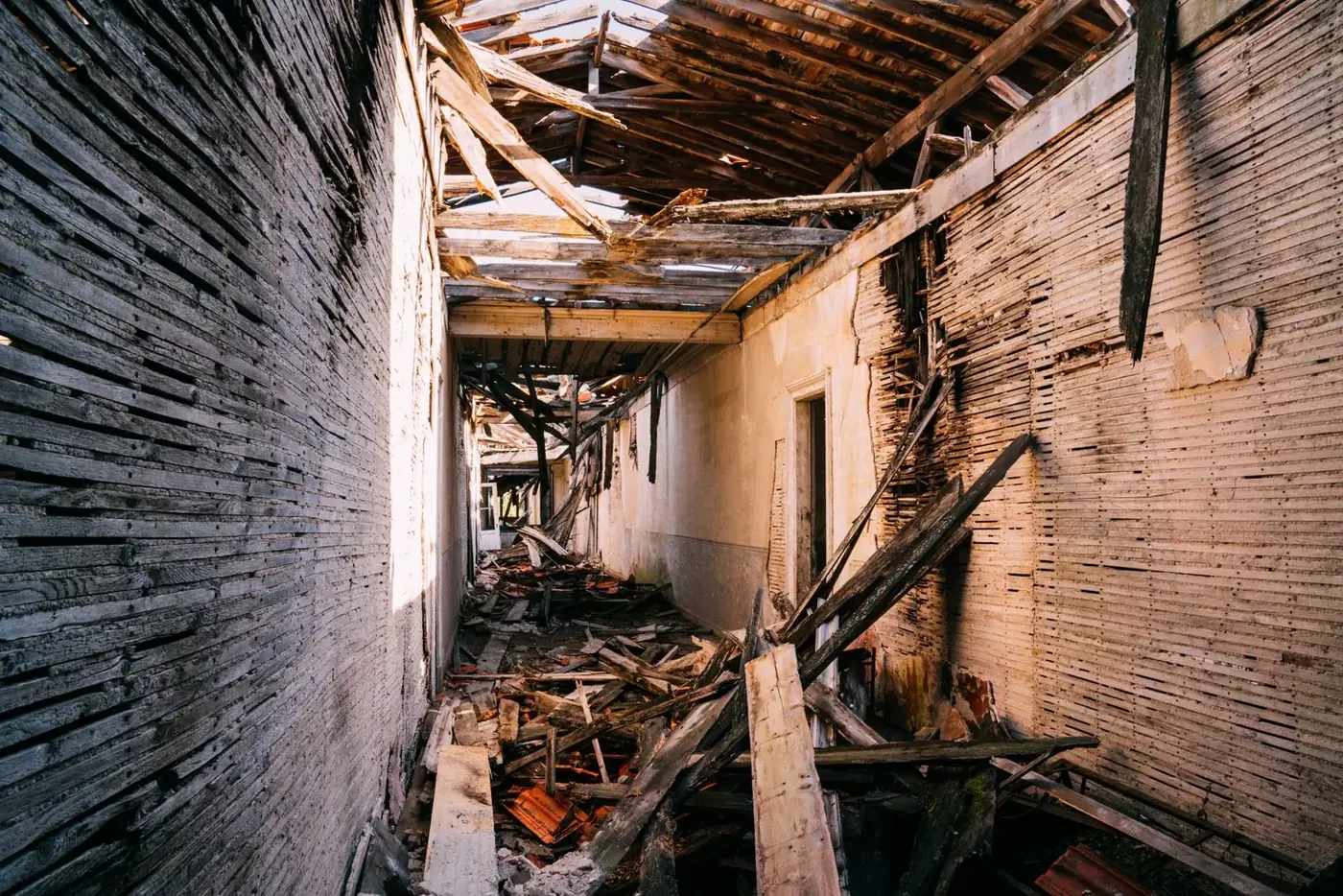 Residential water damage restoration crew at a Lilburn, GA home